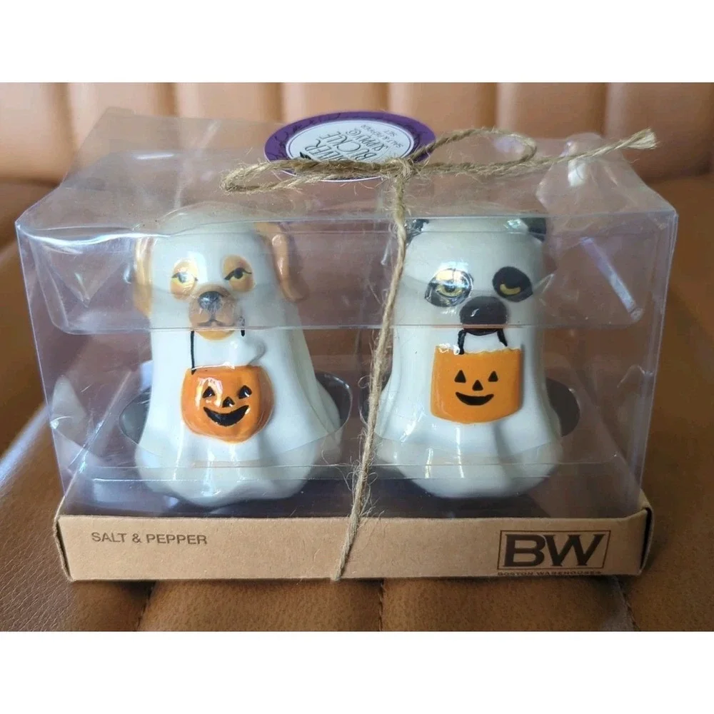 Halloween Salt & Pepper Shakers Set  Dog And Kitty‎ Ghosts Pumpkin Kitchen
